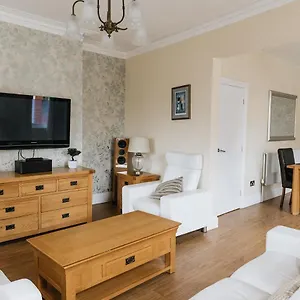 Apartment Barwick - Spacious 2 Bed With 2 Floors Located In Scarborough, Great For Family Trips! United Kingdom