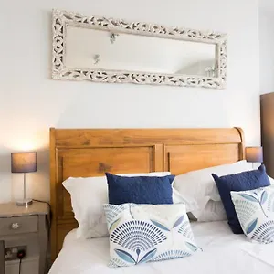  Holiday home Seaside Retreat In North Bay - With Parking United Kingdom